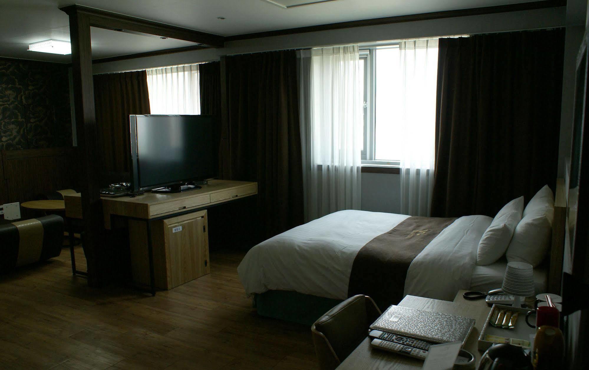 Y Ocean Hotel Yeosu Exterior photo