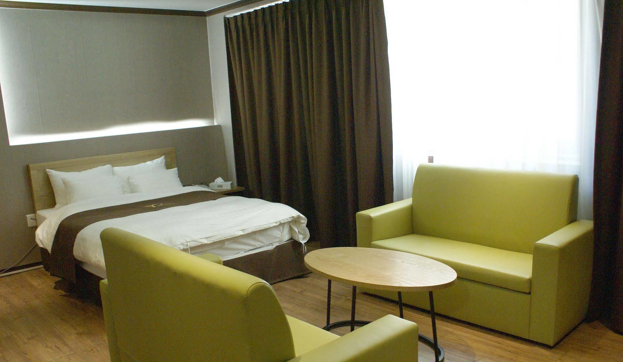 Y Ocean Hotel Yeosu Exterior photo